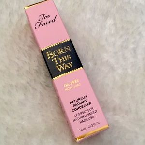 Too Faced - Naturally Radiant Concealer